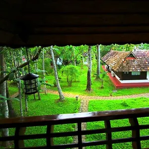 Resort Shanthitheeram Lakeside Heritage